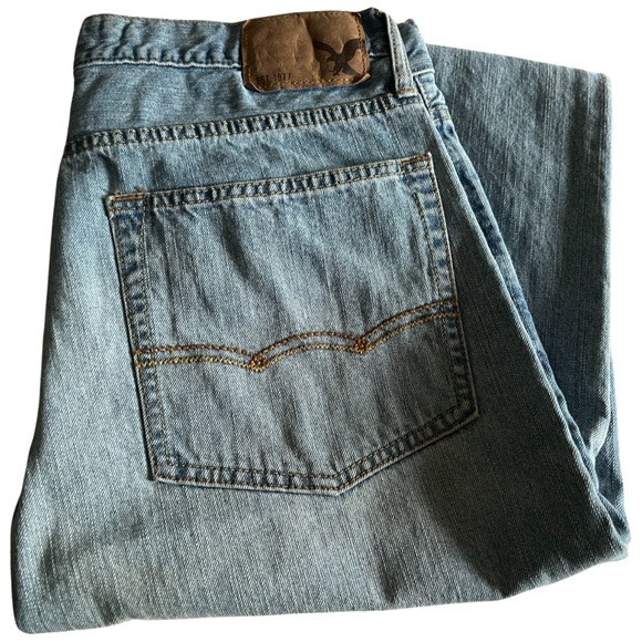 American Eagle Relaxed Straight Leg Jeans 34x30. Excellent condition. N… - Picture 3 of 8